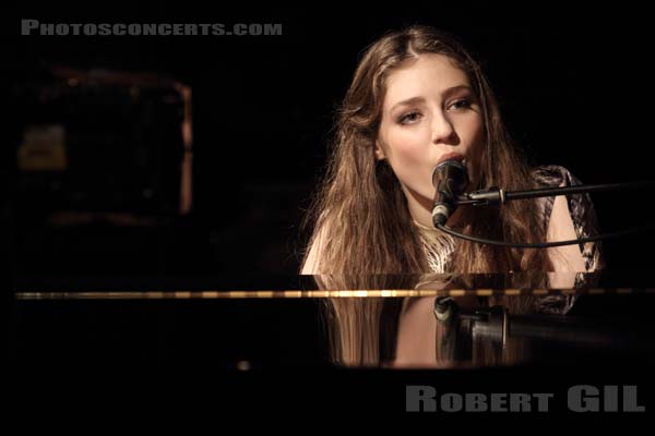 BIRDY - 2012-09-10 - PARIS - La Cigale - 